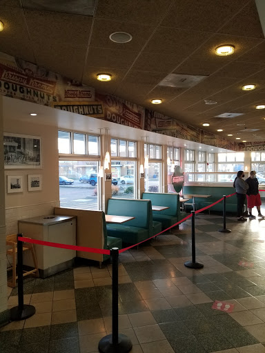 Bakery «Krispy Kreme Doughnuts», reviews and photos, 9950 SE 82nd Ave, Portland, OR 97086, USA