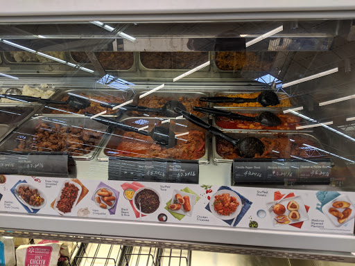 Department Store «Walmart Supercenter», reviews and photos, 9300 NW 77th Ave, Hialeah Gardens, FL 33016, USA