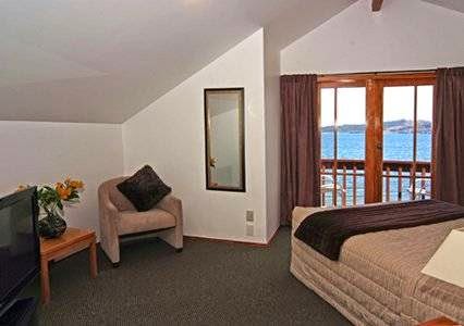 Comments and reviews of Cascades Lakefront Motel