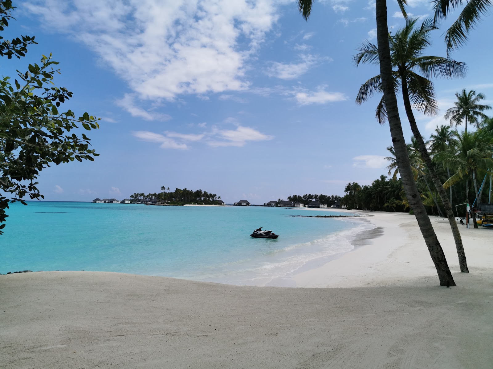 Photo of Cheval Blanc island with spacious shore