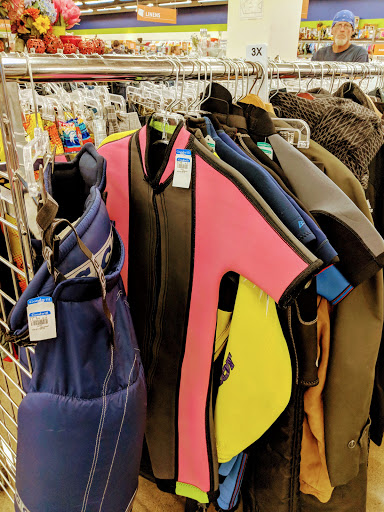 Thrift Store «Goodwill», reviews and photos
