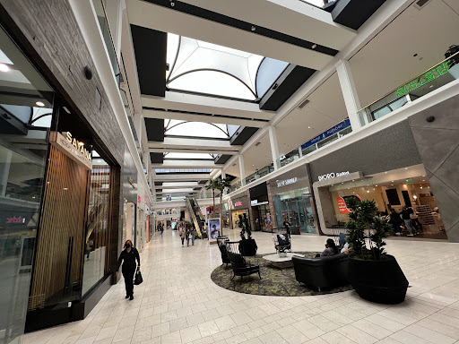 Shopping Mall «Westfield Fashion Square», reviews and photos, 14006 Riverside Dr, Sherman Oaks, CA 91423, USA