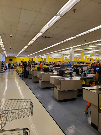 Shopping Mall «Central Shopping Plaza», reviews and photos, 3825 NW 7th St, Miami, FL 33126, USA