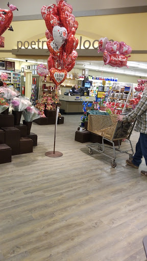 Grocery Store «Safeway», reviews and photos, 1601 N Park Dr, Winslow, AZ 86047, USA