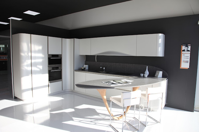 Mr Bricolage, Anc. Rte de Sartène, 20090 Ajaccio