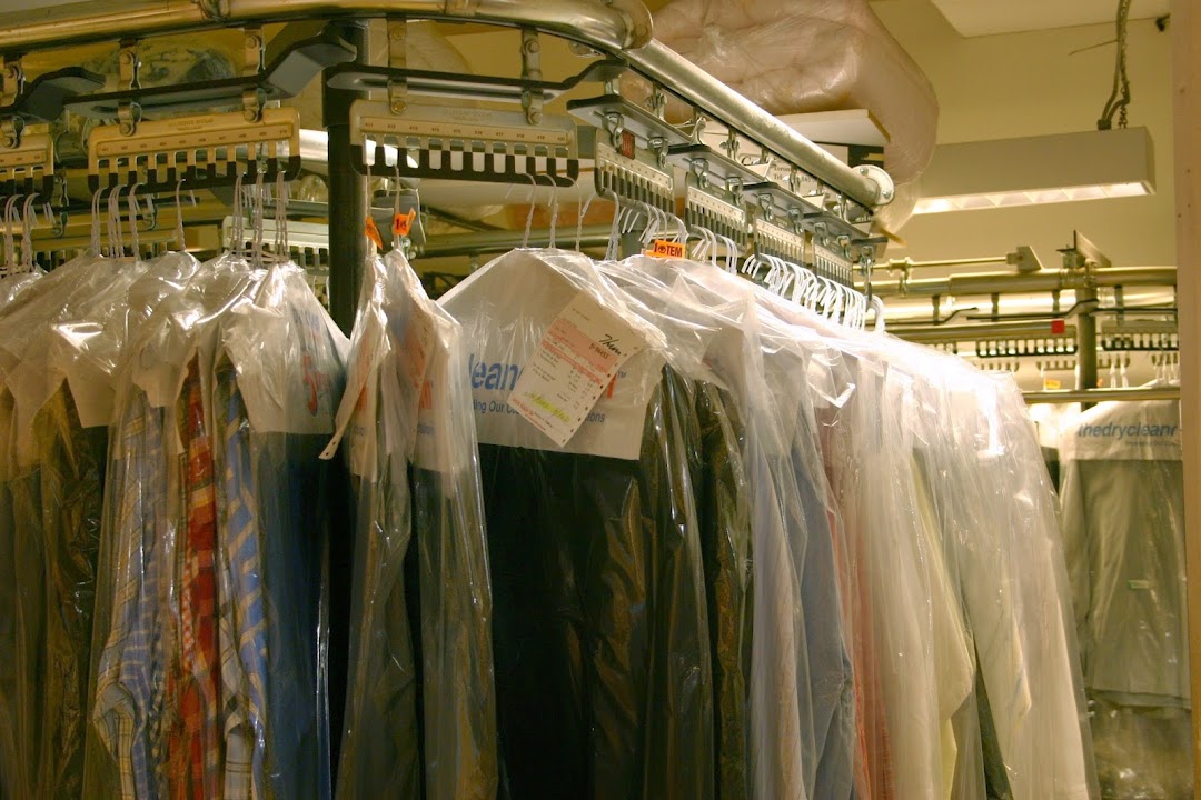 Advance Dry Cleaners & Darner