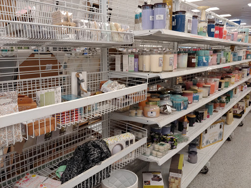 Clothing Store «Ross Dress for Less», reviews and photos, 2365 S Hwy 27, Clermont, FL 34711, USA