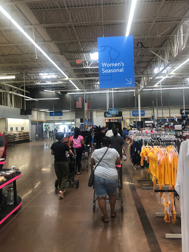 Department Store «Walmart Supercenter», reviews and photos, 121 W Elmsley Dr, Greensboro, NC 27406, USA