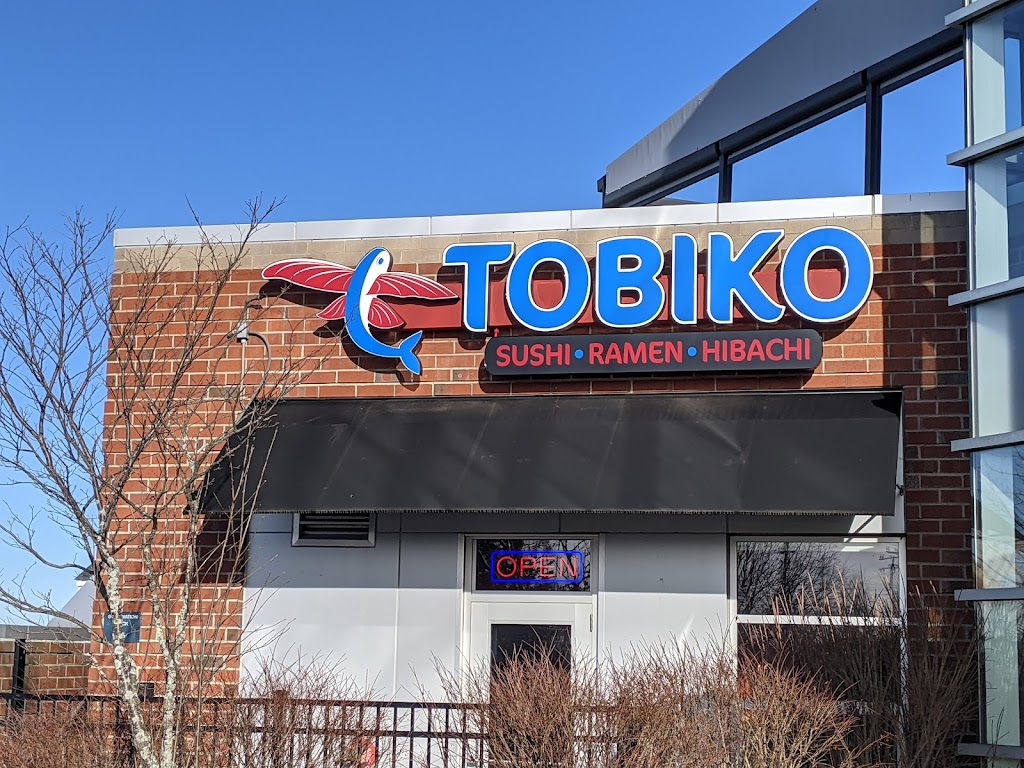 Tobiko Sushi 01085