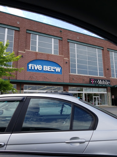 Variety Store «Five Below», reviews and photos, 846 Pelham Pkwy, Pelham, NY 10803, USA