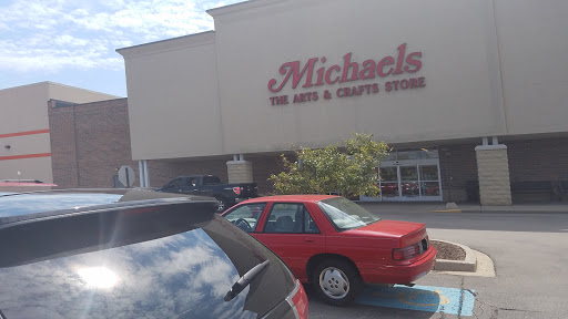Michaels, 11135 W National Ave, West Allis, WI 53227, USA, 