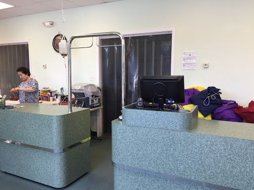 Dry Cleaner «Good Neighbors Cleaners and Alterations», reviews and photos, 1500 Freedom Self Storage Rd #9, Fort Walton Beach, FL 32547, USA