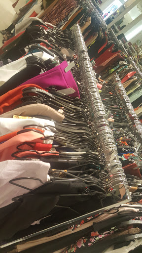 Clothing Store «Forever 21», reviews and photos, 400 Baldwin Ave, Arcadia, CA 91007, USA