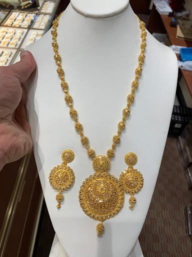Jeweler «Khanna & Sons Jewelers», reviews and photos, 800 E Chatham St, Cary, NC 27511, USA