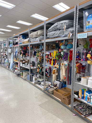 Home Goods Store «Tuesday Morning», reviews and photos, 2853 Bartlett Blvd, Bartlett, TN 38134, USA