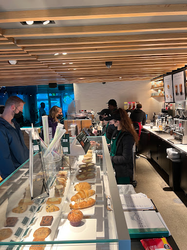 Coffee Shop «Starbucks», reviews and photos, 4525 Collins Ave, Miami Beach, FL 33140, USA