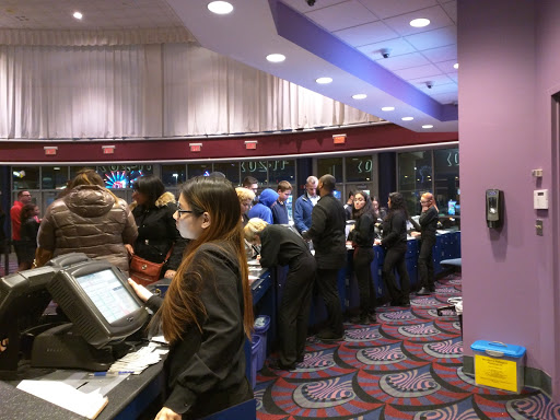 Movie Theater «Showcase Cinema de Lux Revere», reviews and photos, 565 Squire Rd, Revere, MA 02151, USA