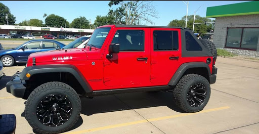 Auto Repair Shop «Muscatine Tire & Auto», reviews and photos, 2105 Park Ave, Muscatine, IA 52761, USA