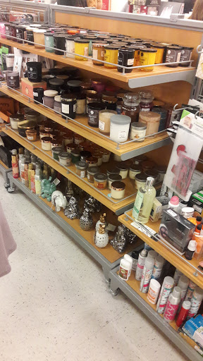 Department Store «T.J. Maxx», reviews and photos, 13560 Whittier Blvd, Whittier, CA 90605, USA