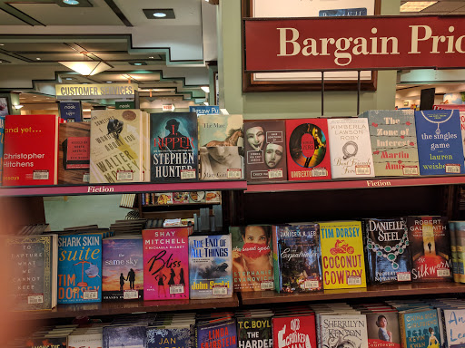 Book Store «Barnes & Noble», reviews and photos, 102 Park Ave #1, Willow Grove, PA 19090, USA