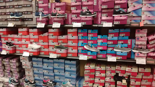 Discount Store «Gordmans - Store Closing Soon», reviews and photos, 9650 Quivira Rd, Lenexa, KS 66215, USA