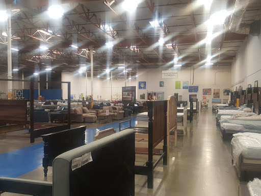 Furniture Store «Living Spaces - Rancho Cucamonga», reviews and photos, 12649 E Foothill Blvd, Rancho Cucamonga, CA 91730, USA