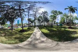 Las Avenidas Park image