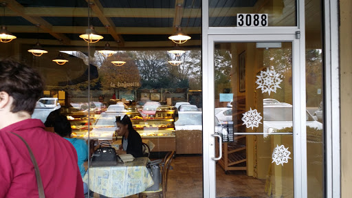 Restaurant «La Baguette French Bread and Pastry Shop», reviews and photos, 3088 Poplar Ave, Memphis, TN 38111, USA