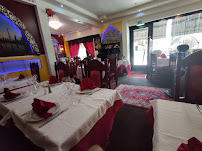 Atmosphère du Restaurant indien Le Taj Mahal à Saint-Gervais-les-Bains - n°19