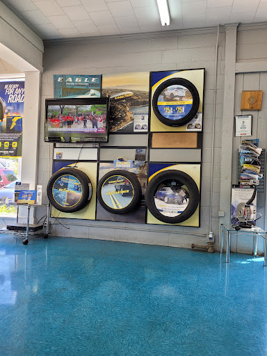 Auto Repair Shop «NEW ENGLAND TIRE Car Care Centers - Mansfield», reviews and photos, 515 S Main St, Mansfield, MA 02048, USA