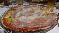 Pizza du Pizzeria La Petite Venise à Cosne-Cours-sur-Loire - n°8