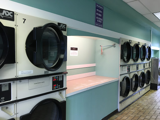 Laundromat «Newtonville Laundromat», reviews and photos, 329 Walnut St, Newtonville, MA 02460, USA