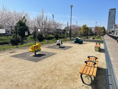 土の広場