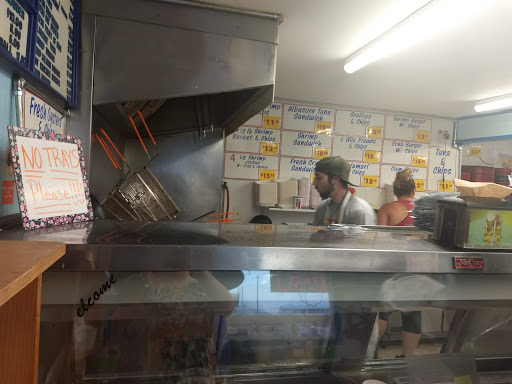 Grocery Store «South Beach Grocery», reviews and photos, 3650 Oregon Coast Hwy, South Beach, OR 97366, USA