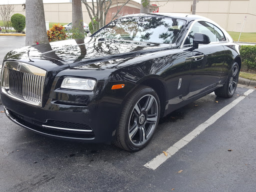 Auto Body Shop «Dayas Custom Auto», reviews and photos, 6650 Kingspointe Pkwy, Orlando, FL 32819, USA