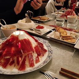 Photo n°35 de Bellota-Bellota Tour Eiffel à Paris ()