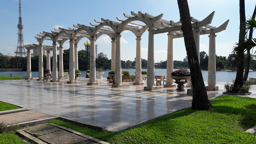 Parks nearby Hanoi