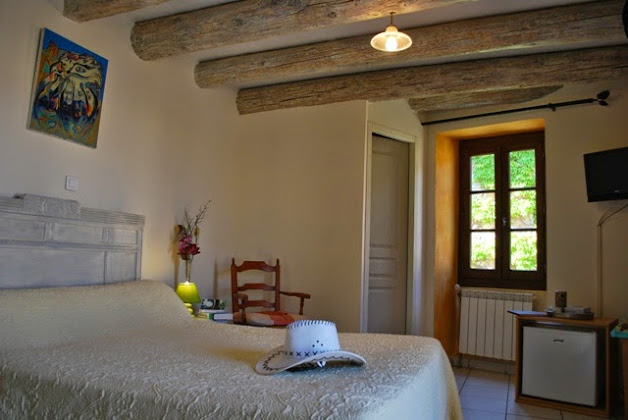 Chambres Lodge Mas du Vieux Chemin 30290 Saint-Victor-la-Coste