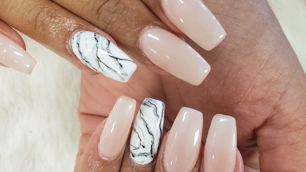 Lovely Nails 34638