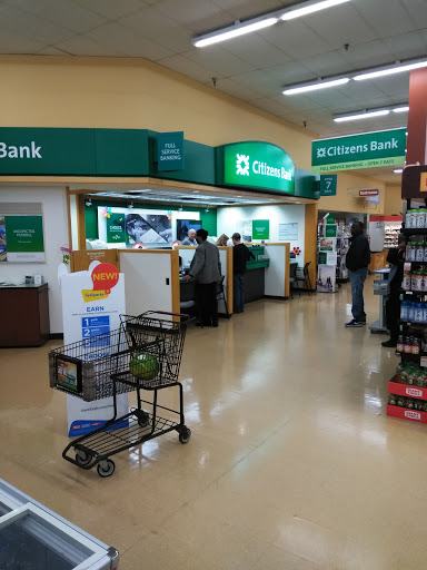 Supermarket «Giant Eagle Supermarket», reviews and photos, 9001 Frankstown Rd, Penn Hills, PA 15235, USA