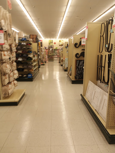 Craft Store «Hobby Lobby», reviews and photos, 840 E Rollins Rd, Round Lake Beach, IL 60073, USA