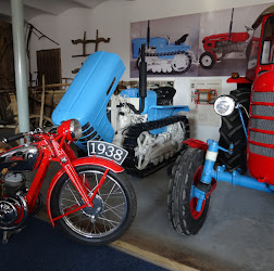 Muzeum motocyklů a traktorů Radovesnice II