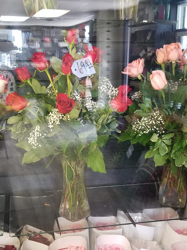 Florist «Buds & Blooms», reviews and photos, 405 Auburn Way N, Auburn, WA 98002, USA