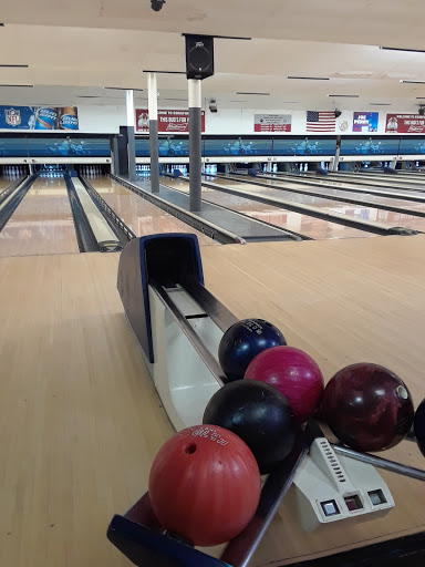 Bowling Alley «Rossford Bowling Lanes», reviews and photos, 969 Dixie Hwy, Rossford, OH 43460, USA
