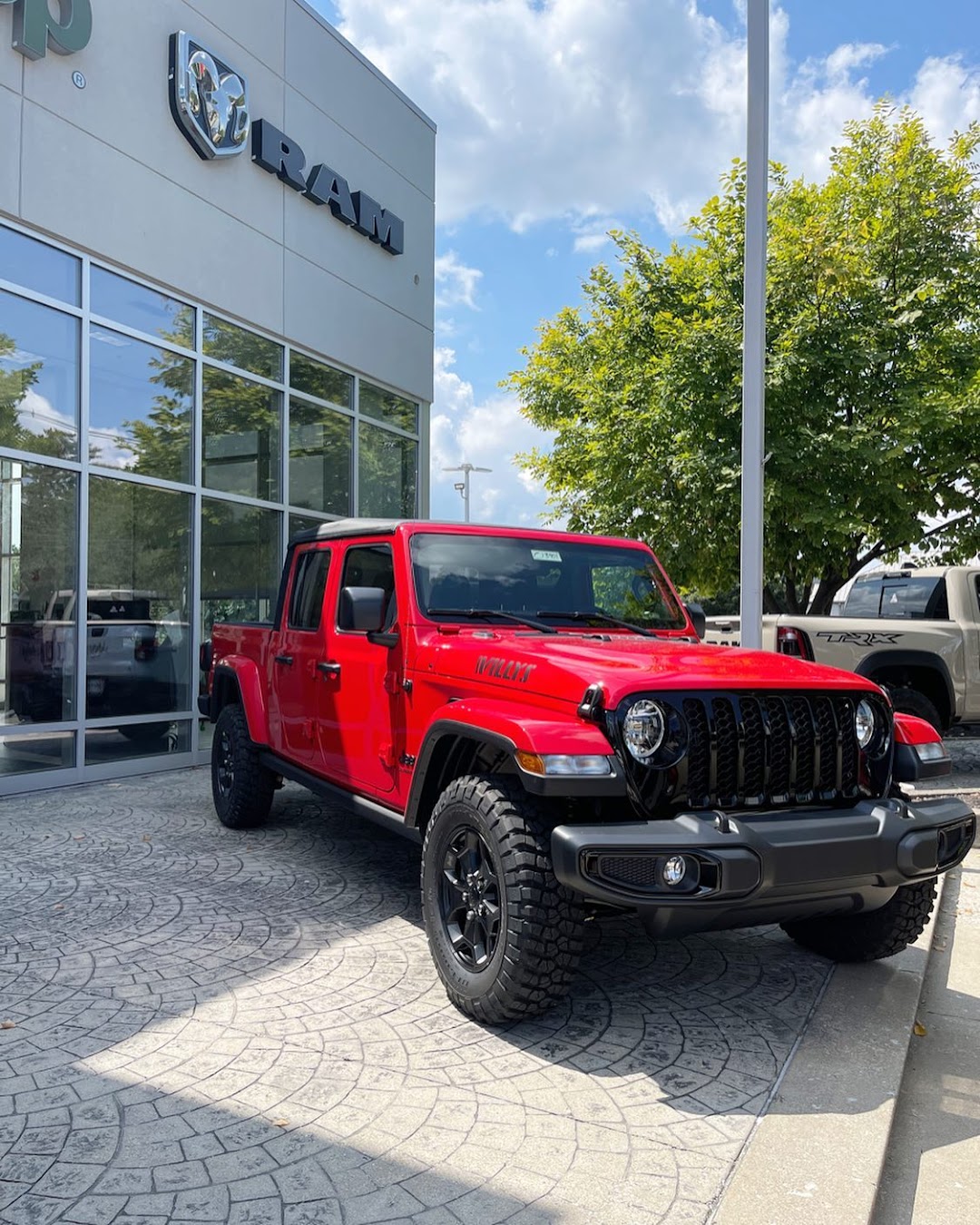 Oxmoor Chrysler Dodge Jeep Ram