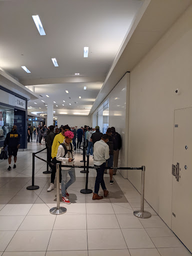 Shopping Mall «The Fashion Mall at Keystone», reviews and photos, 8702 Keystone Crossing, Indianapolis, IN 46240, USA