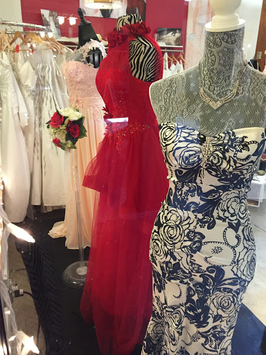 Bridal Shop «Scarlet Bridal Boutique», reviews and photos, 274 Goodman St N b135, Rochester, NY 14607, USA