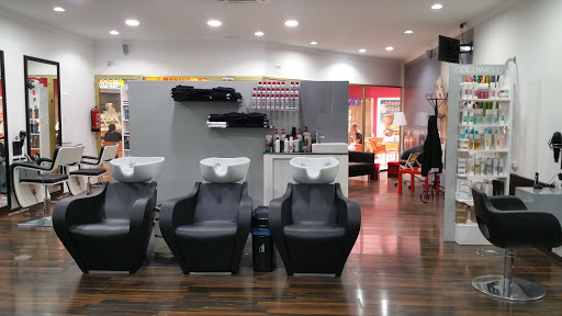 Toke´s Peluqueros & Style en VecindaRio, las Palmas