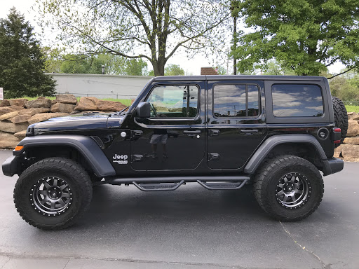 Car Dealer «Crossroad Motors», reviews and photos, 7905 N Illinois St, Caseyville, IL 62232, USA