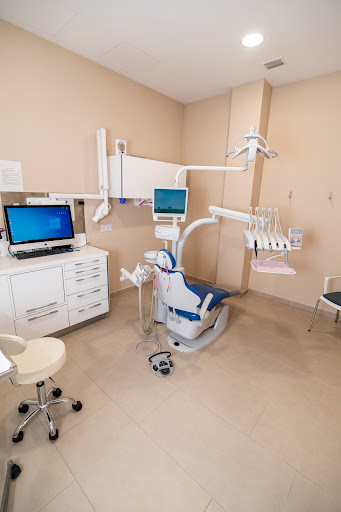 Martín Villa Innovación Dental en León, León